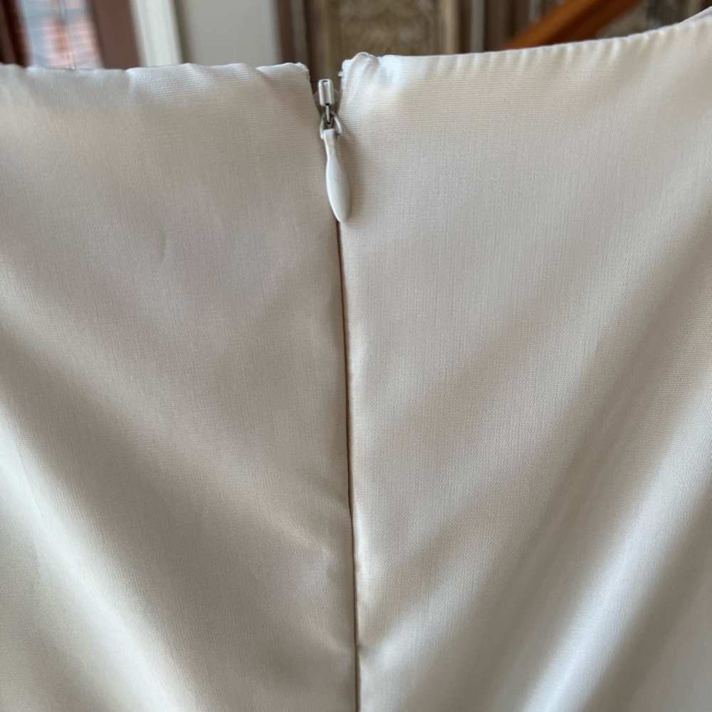 Fenaroli for Regalia Satin-look Ivory/Champagne Flower Girl Dress Girls Sz: 12 - Picture 6 of 13